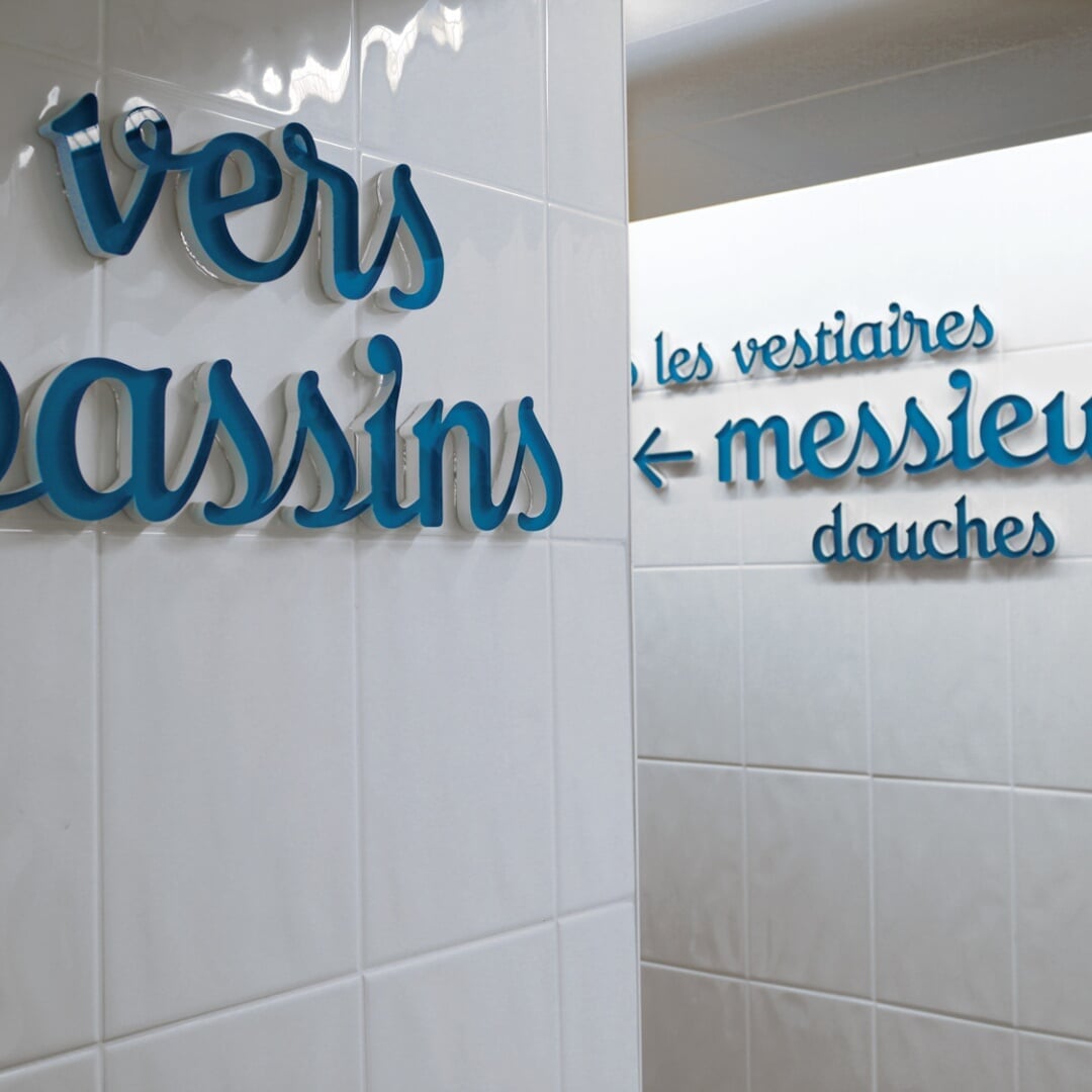 Signage Design for Levallois Aquatic Center