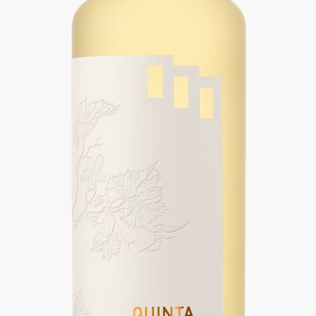 Brand Identity and Packaging for Quinta Da Pedra Alta White Port