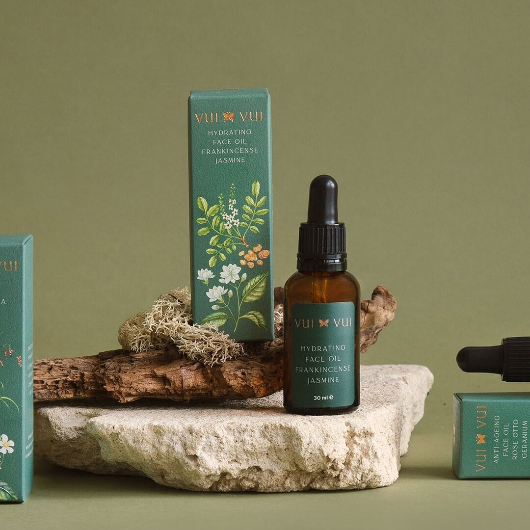 Brand identity and packaging for a natural skincare brand 