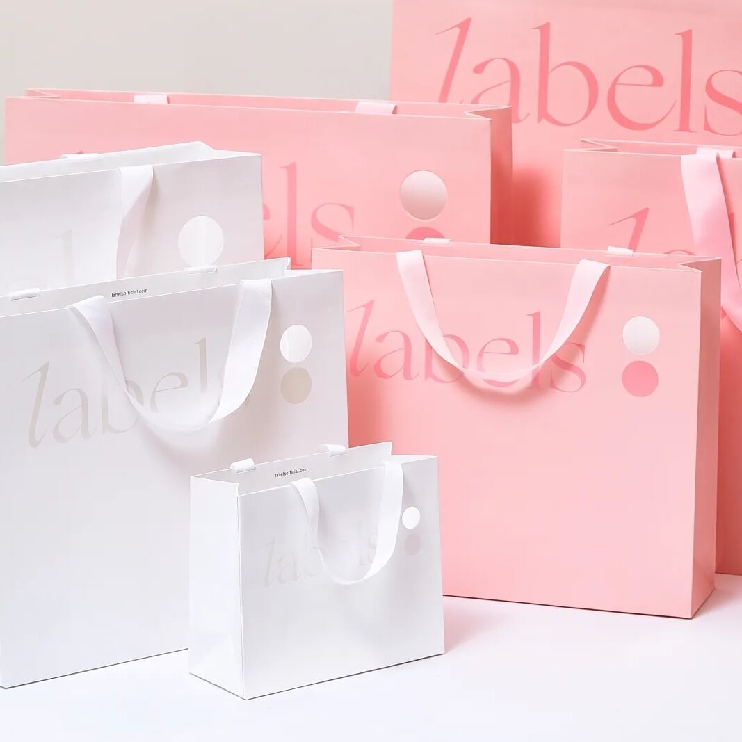 Brand identity for a luxury multi-brand fashion concept 