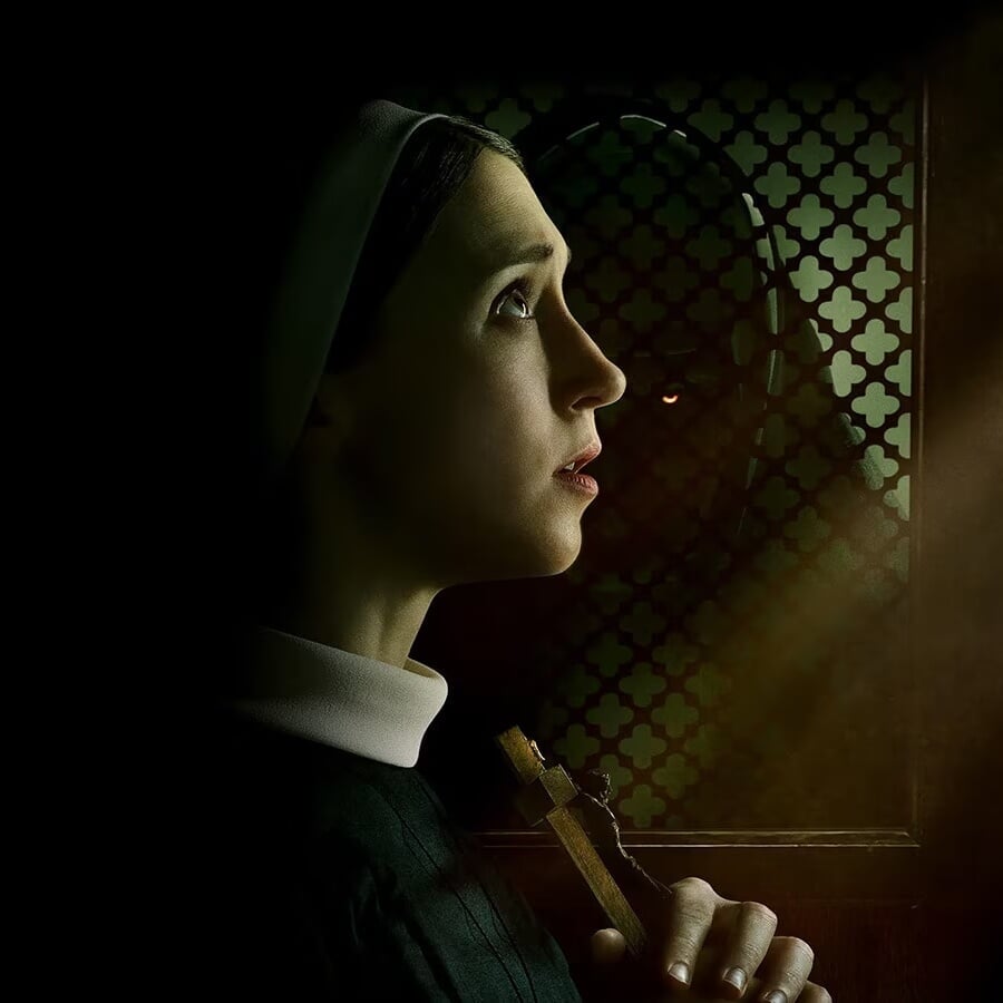 Visual Effects and Motion Design for the Nun II