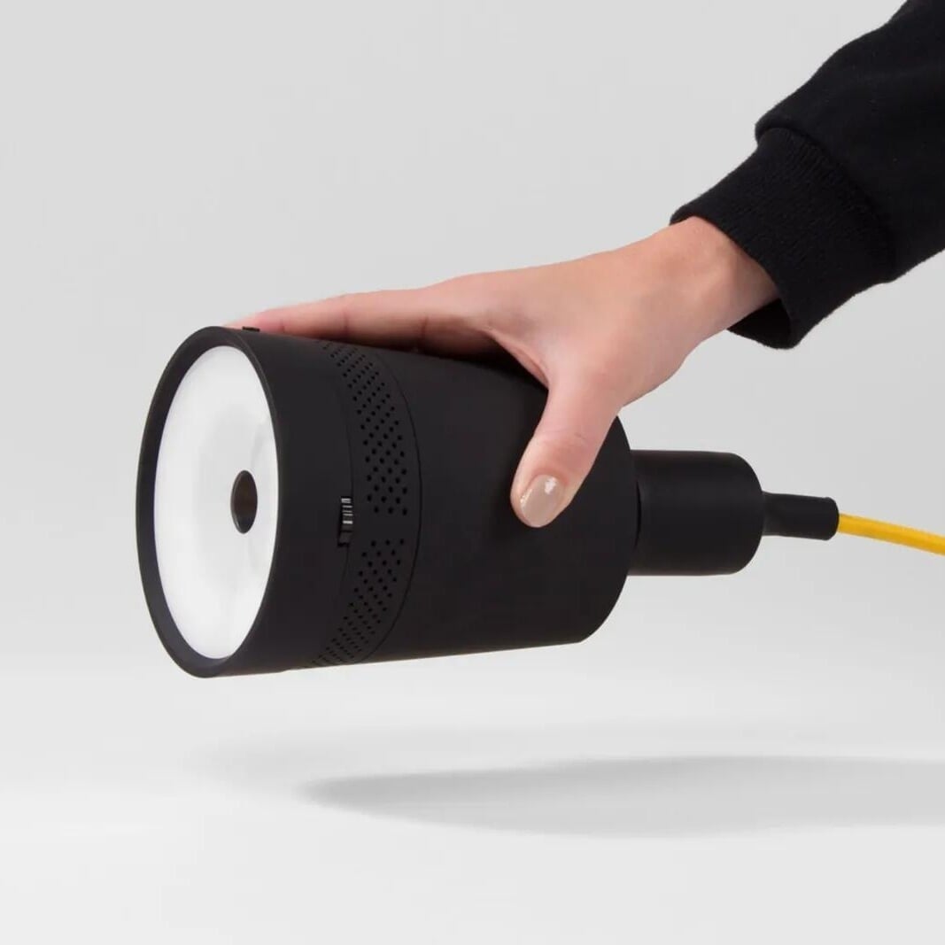 Product design and launch campaign for a smart projector startup 
