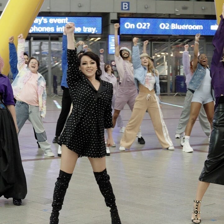 Social Campaign for O2's Samsung Galaxy Z Flip3