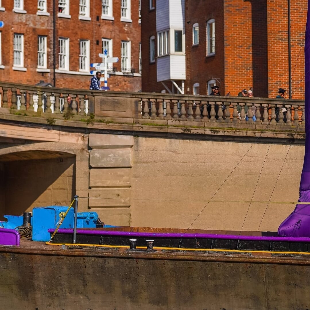 Integrated Relaunch Campaign for Walkers Worcester Sauce Crisps