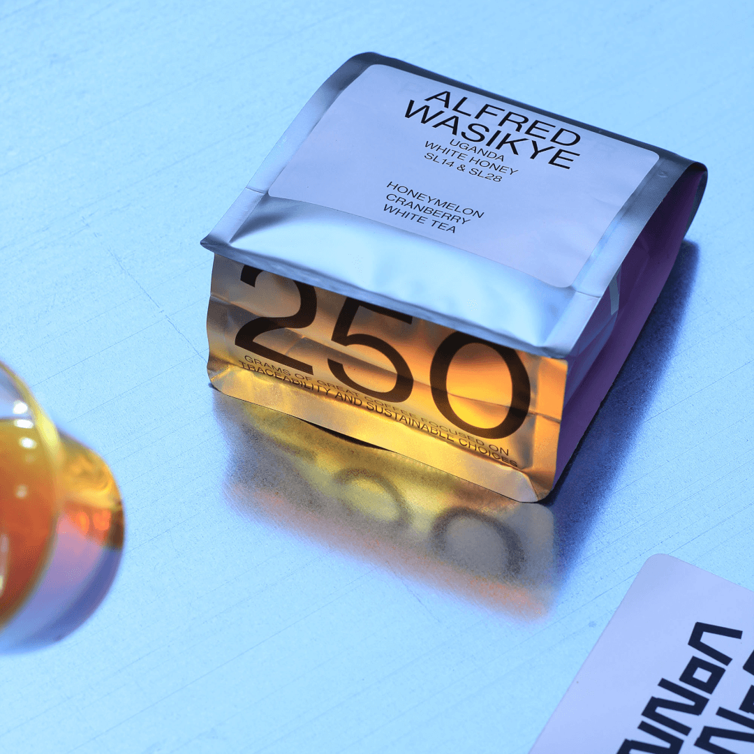 Visual Identity and Packaging for a Sustainable Coffee Roastery