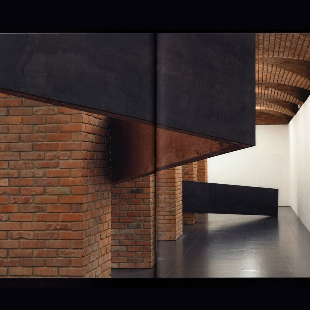 Editorial Design For António Bolota: Mão-de-obra / Labour