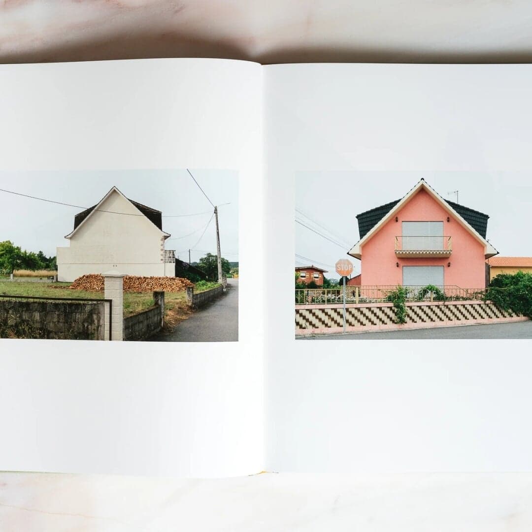 Editorial Design For Um País Imaginário